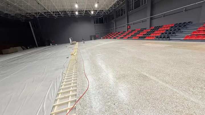 Eskişehir Mihalıççık spor salonu zemin kaplama – uygulama aşaması 10